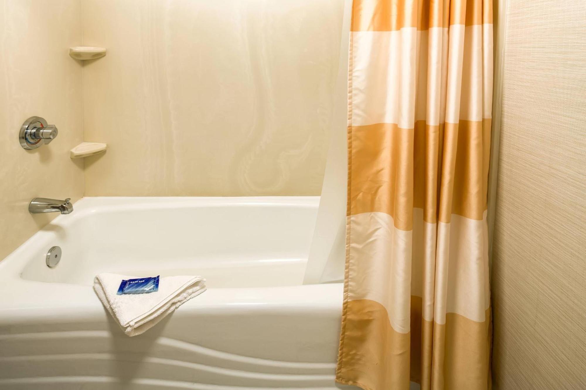 Fairfield Inn & Suites Jacksonville Airport Bagian luar foto