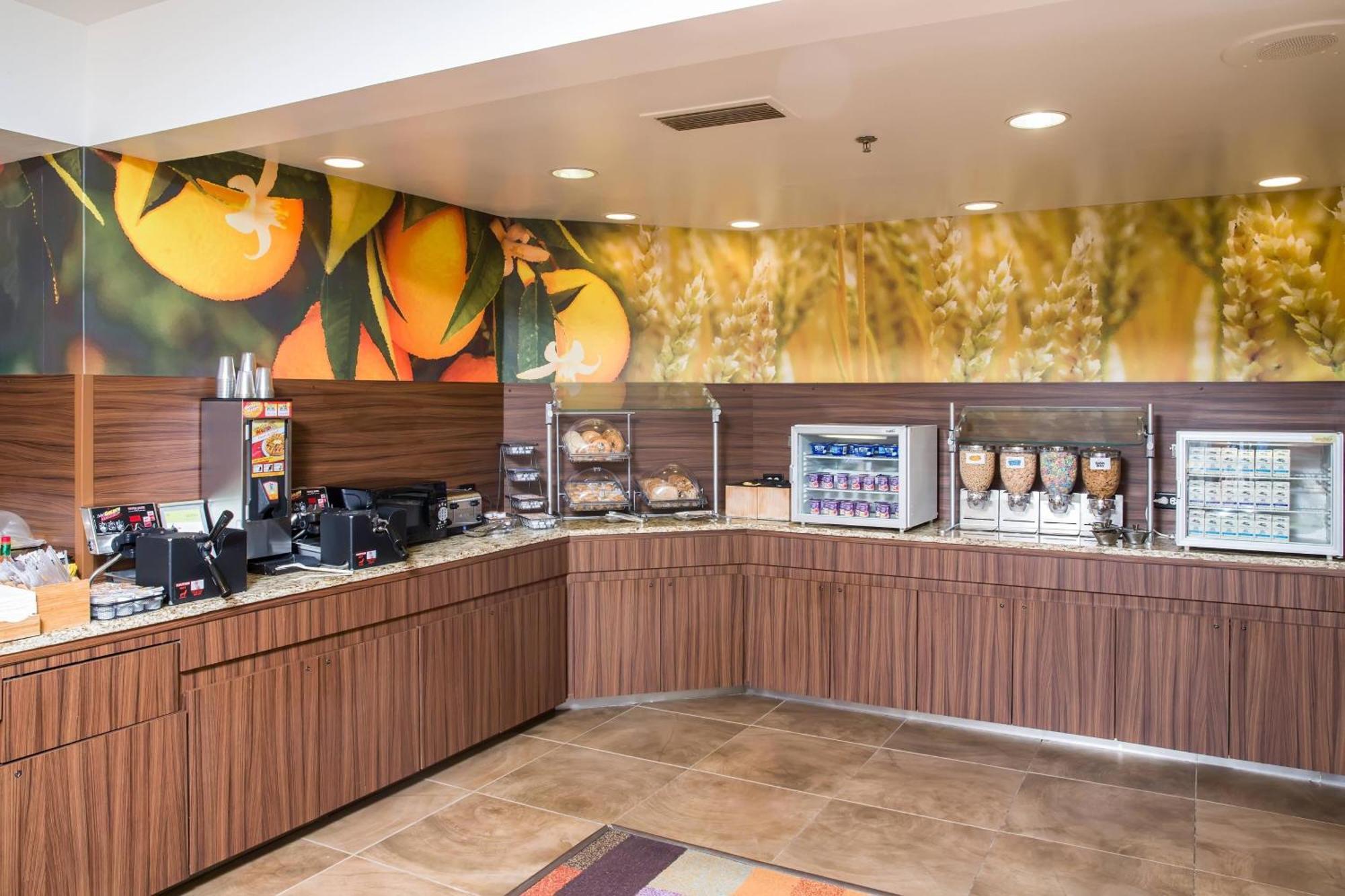 Fairfield Inn & Suites Jacksonville Airport Bagian luar foto