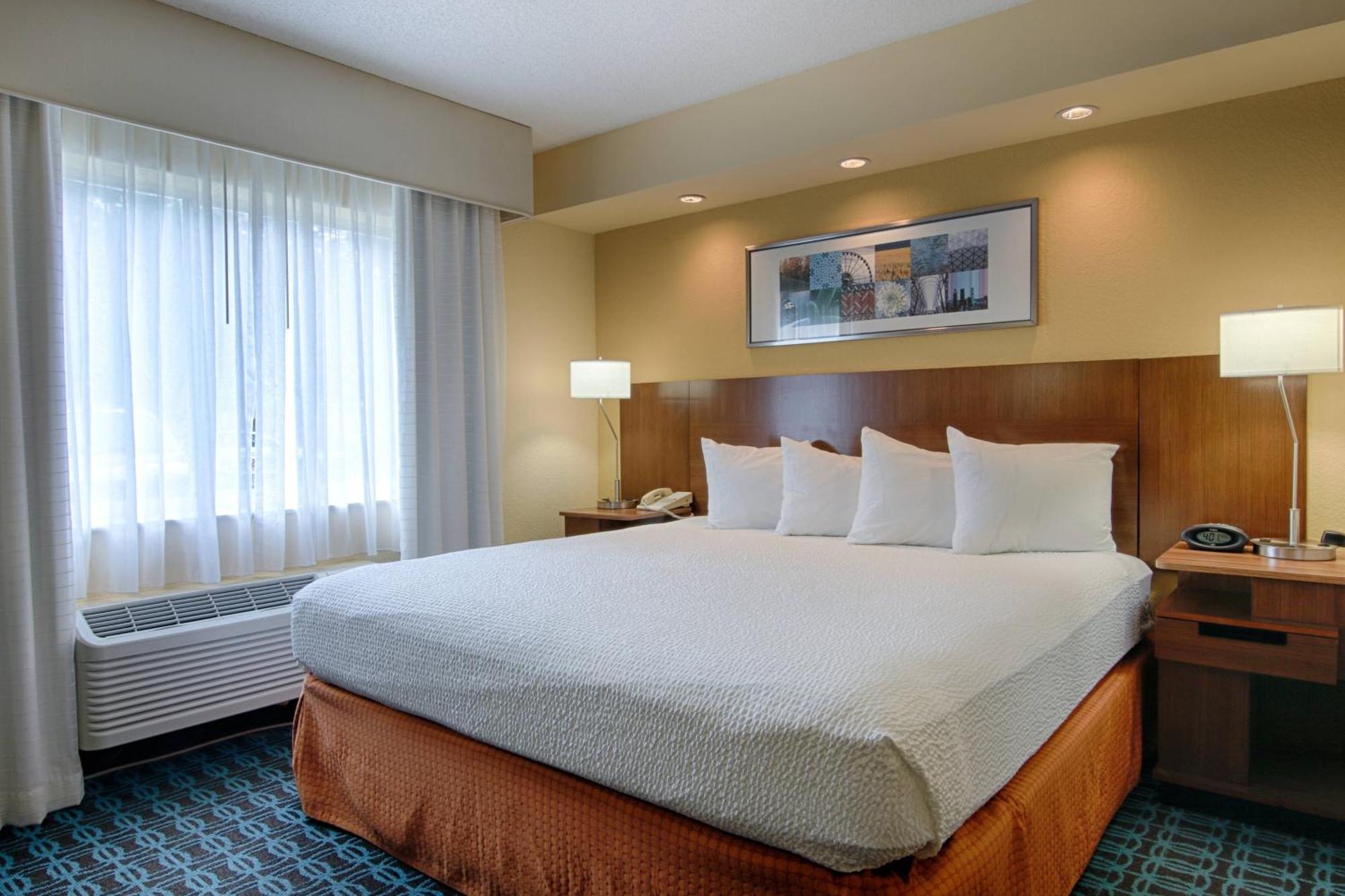 Fairfield Inn & Suites Jacksonville Airport Bagian luar foto